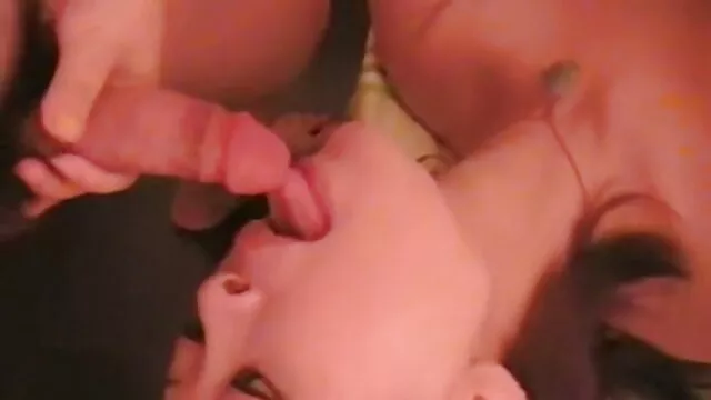 ローン4K.ブルネットとともに入れ墨おっぱいは売春婦でザオフィス 女 専用 エロ 動画