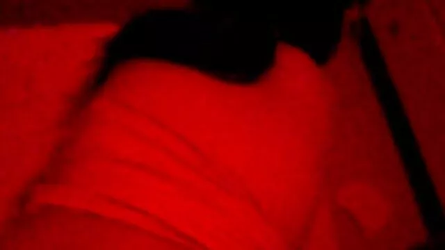 パーティーで普通の牛に恥 女 の ため の アダルト ビデオ