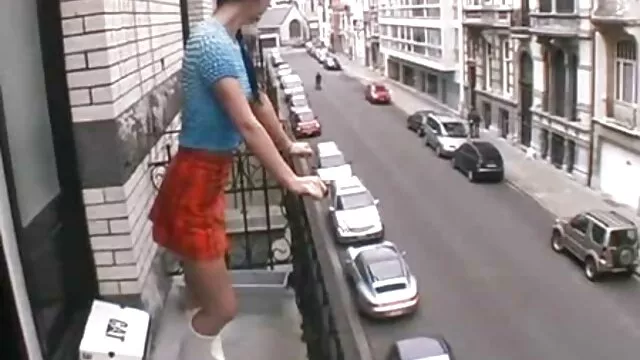 巨大なお父さんは大きなコックで自慰行為。 女 用 アダルト ビデオ