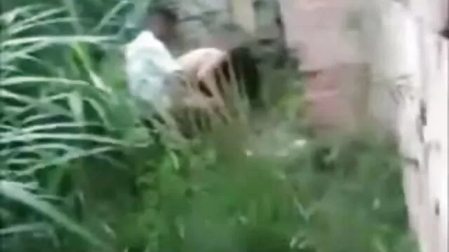 アイビーヤンクスは彼女の気まぐれを振動 女 の 為 の アダルト