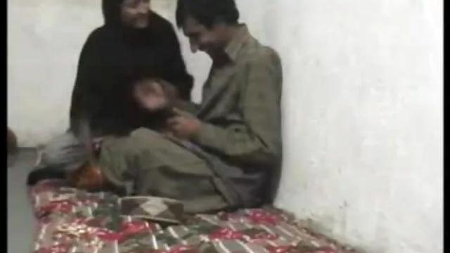 純粋な兵士CJを吸う。 官能 動画 女性
